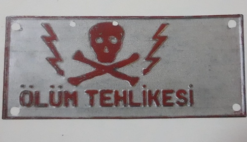 G-075 HIGH VOLTAGE WARNING SIGN